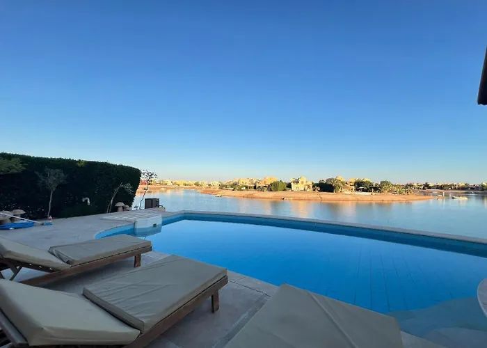 Waterfront Sabina I 4bdr Retreat - Heated Pool Villa Gurdaka